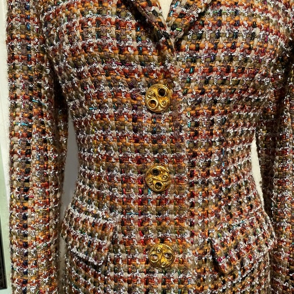 Lorena Conti jacket and skirt - Picture 11 of 15